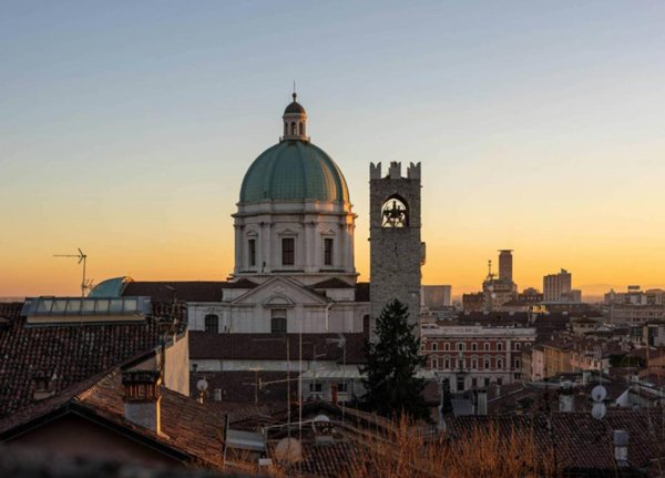 appartamento in vendita a Brescia in zona Lamarmora