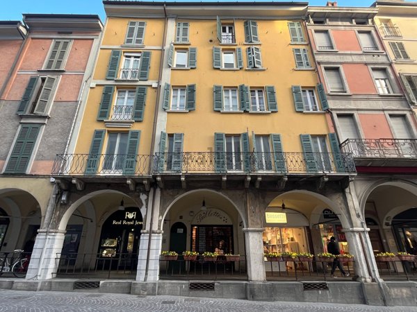 appartamento in vendita a Brescia in zona Centro Storico