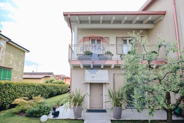 casa indipendente in vendita a Brescia in zona Chiesa Nuova