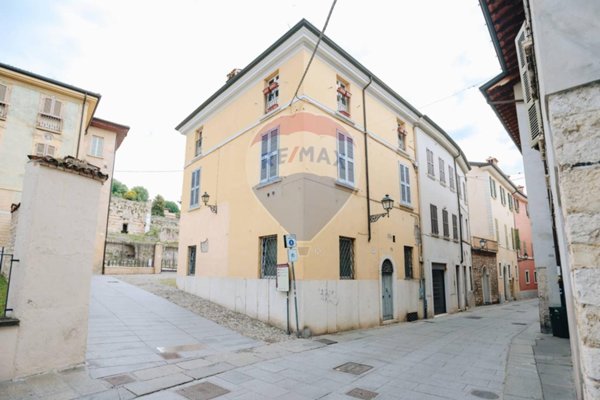 appartamento in vendita a Brescia in zona Centro Storico
