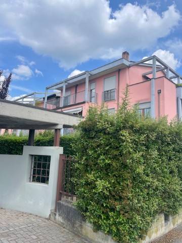appartamento in vendita a Brescia in zona Volta