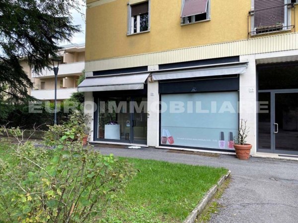 negozio in vendita a Brescia in zona Mompiano