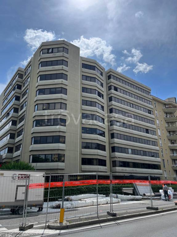 ufficio in vendita a Brescia in zona Lamarmora