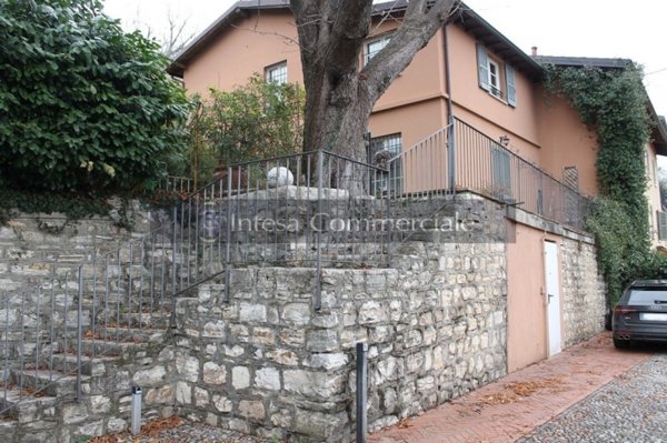 casa indipendente in vendita a Brescia in zona Centro Storico