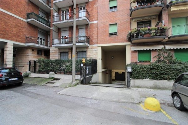 locale di sgombero in vendita a Brescia in zona Mompiano