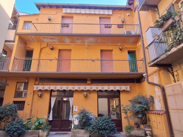 casa indipendente in vendita a Brescia in zona Centro Storico