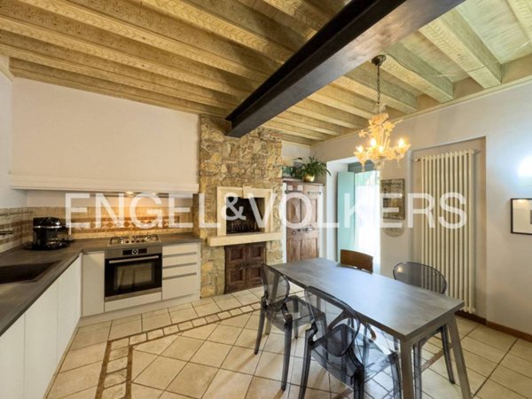 casa indipendente in vendita a Brescia in zona Mompiano