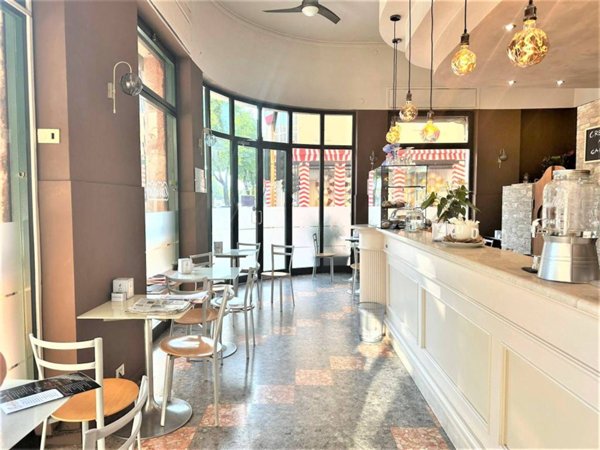 negozio in vendita a Brescia in zona Centro Storico
