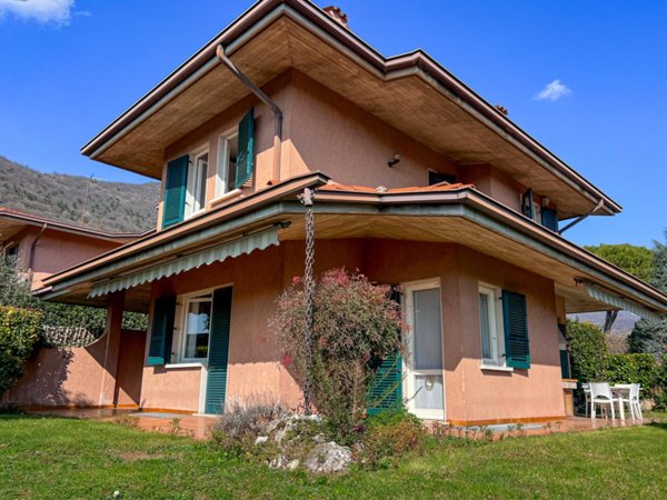 casa indipendente in vendita a Brescia in zona Caionvico
