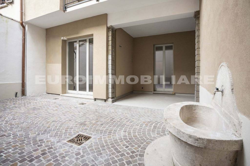 appartamento in vendita a Brescia in zona Centro Storico