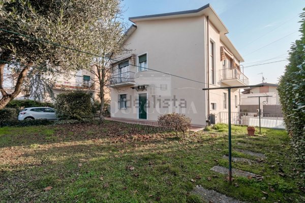 appartamento in vendita a Brescia in zona Volta