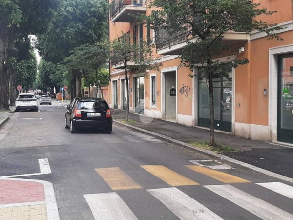 negozio in vendita a Brescia in zona Chiusure