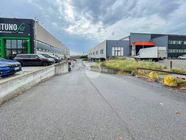 negozio in vendita a Brescia in zona San Polo