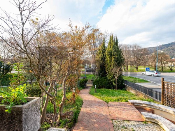 casa indipendente in vendita a Brescia in zona San Polo