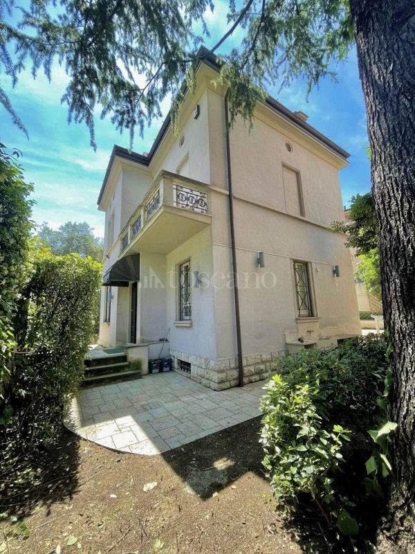 casa indipendente in vendita a Brescia in zona Centro Storico