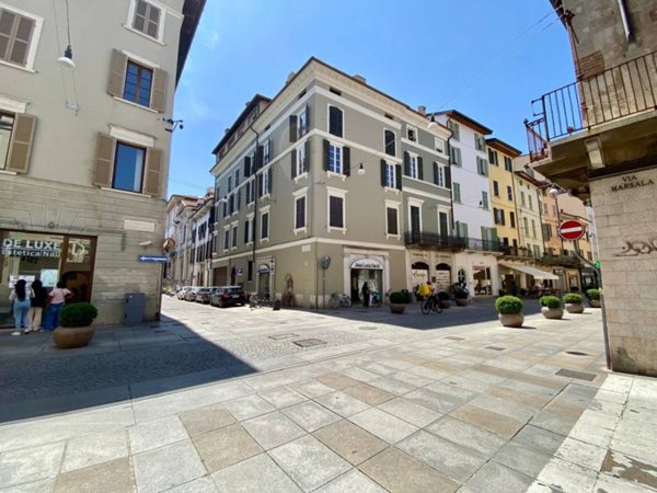 appartamento in vendita a Brescia in zona Centro Storico