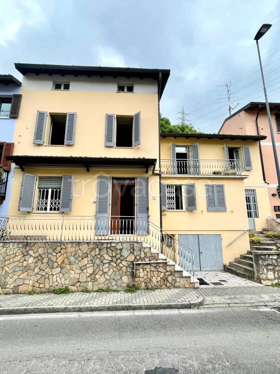 casa indipendente in vendita a Brescia in zona Sant'Eufemia