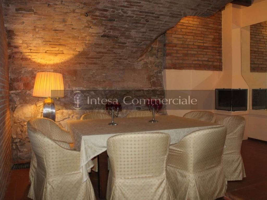casa indipendente in vendita a Brescia in zona Centro Storico