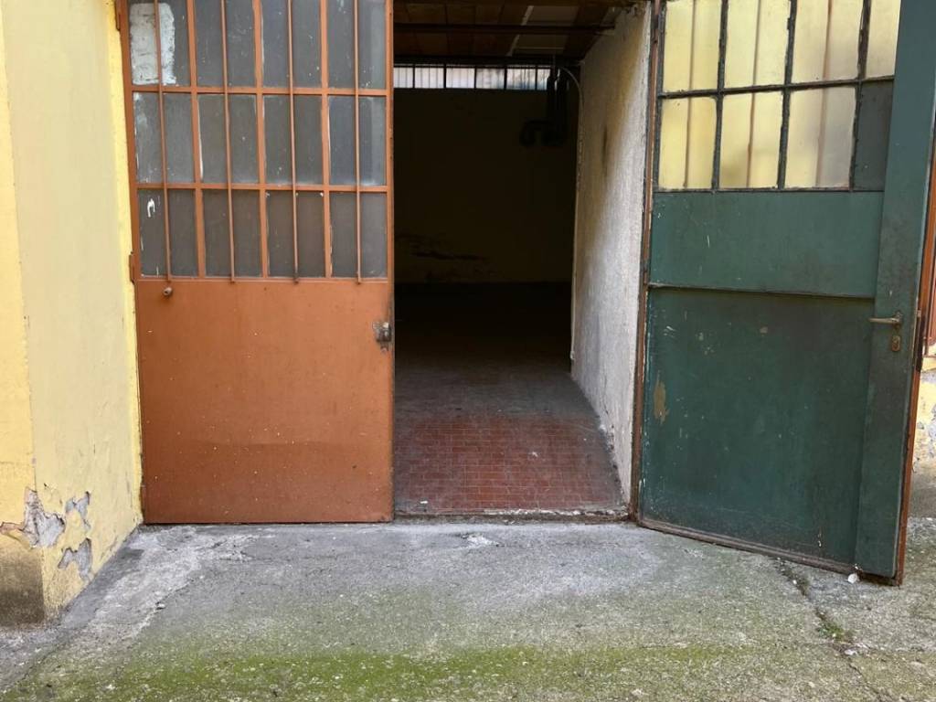 locale commerciale in vendita a Brescia in zona Chiusure
