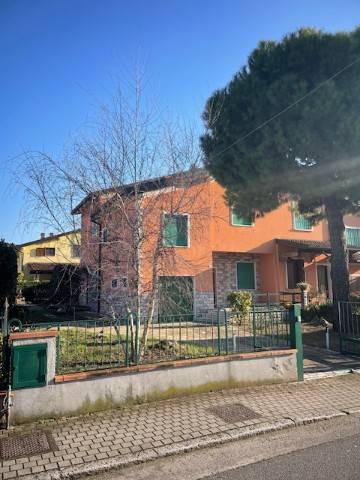 casa indipendente in vendita a Brescia in zona Volta