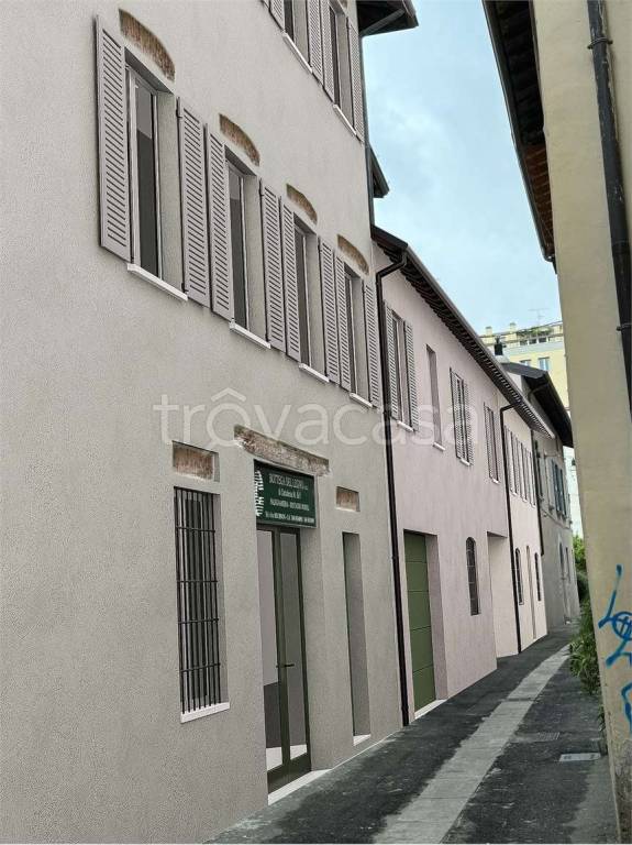 appartamento in vendita a Brescia in zona Centro Storico