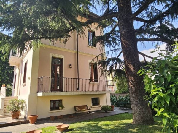 casa indipendente in vendita a Brescia in zona Porta Venezia