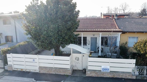 casa indipendente in vendita a Brescia in zona Centro Storico