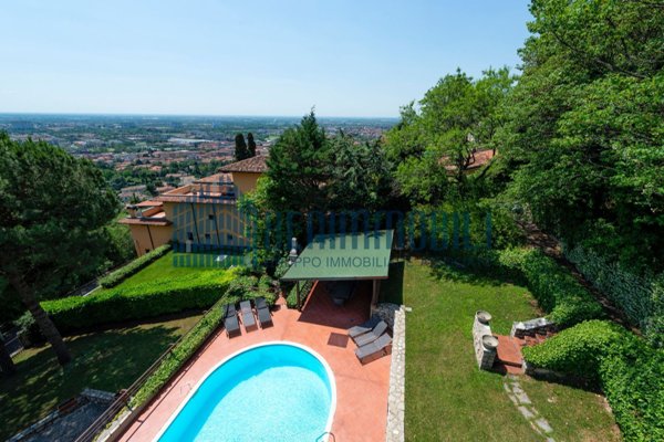 casa indipendente in vendita a Brescia