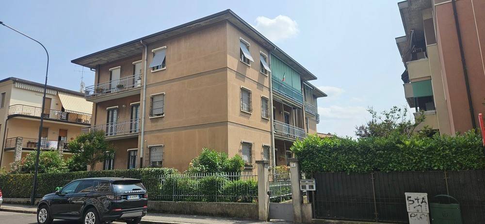 appartamento in vendita a Brescia in zona Borgo Trento