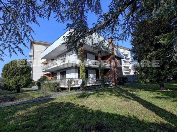 casa indipendente in vendita a Brescia in zona Volta