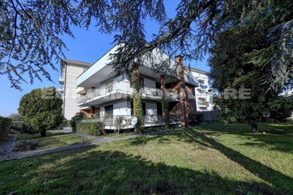 casa indipendente in vendita a Brescia