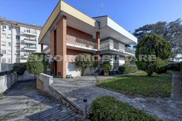 casa indipendente in vendita a Brescia
