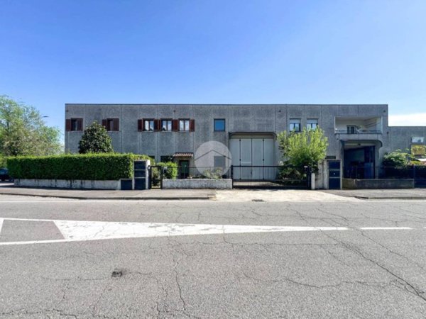 capannone in vendita a Brescia in zona San Polo