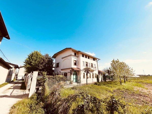 appartamento in vendita a Brescia in zona Folzano