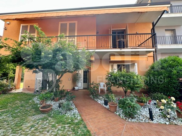 casa indipendente in vendita a Brescia in zona Villaggio Sereno