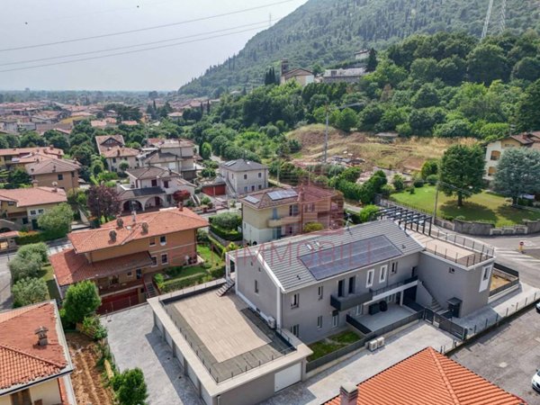 appartamento in vendita a Brescia in zona Caionvico