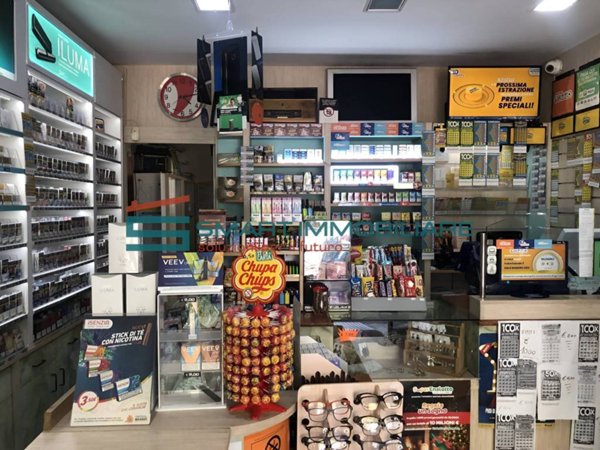 negozio in vendita a Brescia in zona Volta