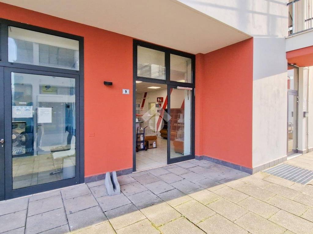 negozio in vendita a Brescia in zona San Polo