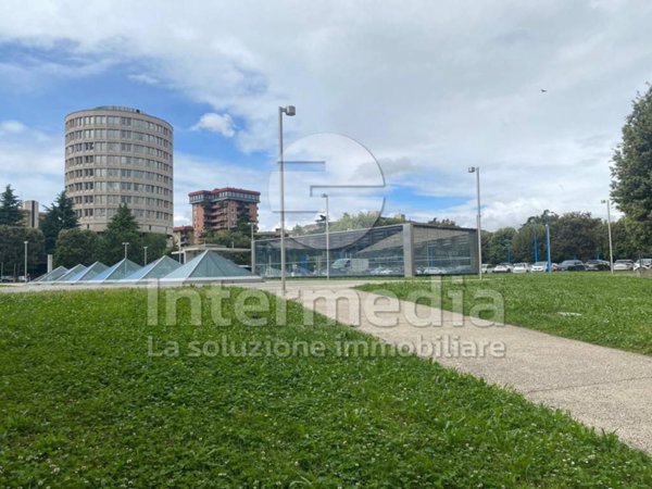 negozio in vendita a Brescia in zona Volta