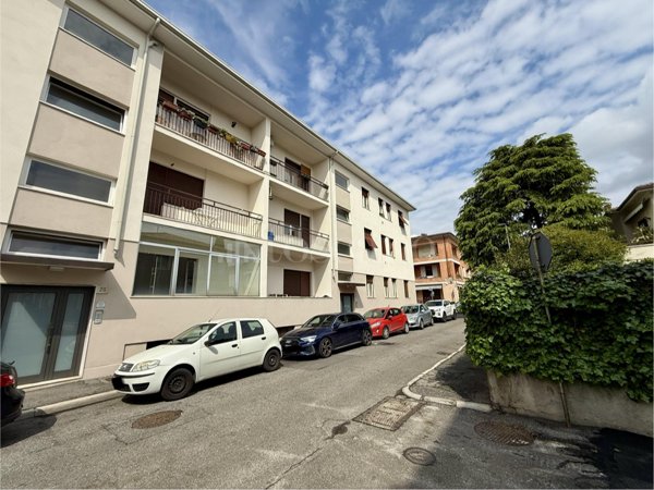 appartamento in vendita a Brescia in zona Volta