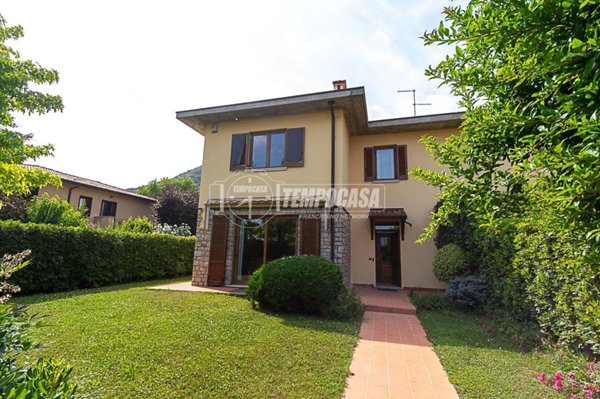 casa indipendente in vendita a Brescia in zona Caionvico