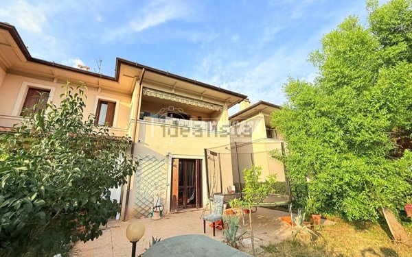 casa indipendente in vendita a Brescia in zona Buffalora