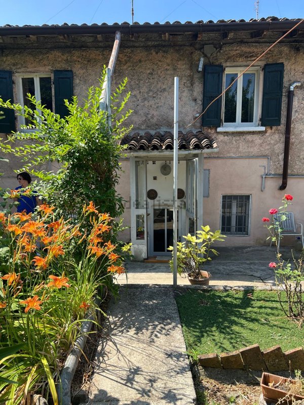 appartamento in vendita a Brescia in zona Mompiano