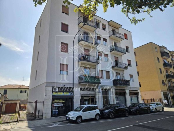 negozio in vendita a Brescia in zona Chiusure