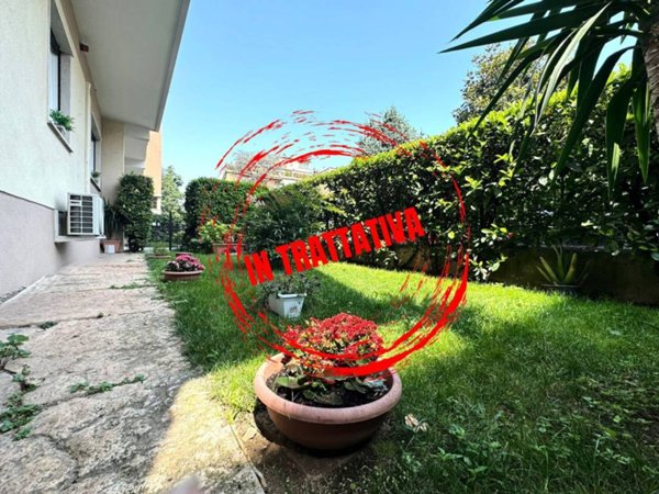 appartamento in vendita a Brescia in zona Crocifissa di Rosa