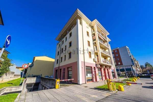 appartamento in vendita a Brescia in zona Volta