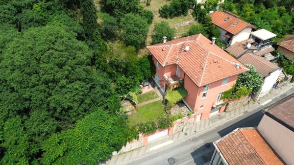 casa indipendente in vendita a Brescia in zona Caionvico