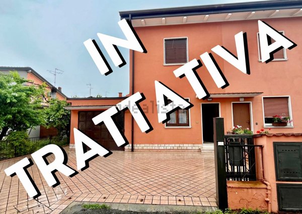 casa indipendente in vendita a Brescia in zona Villaggio Sereno