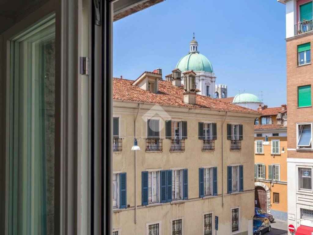 appartamento in vendita a Brescia in zona Centro Storico