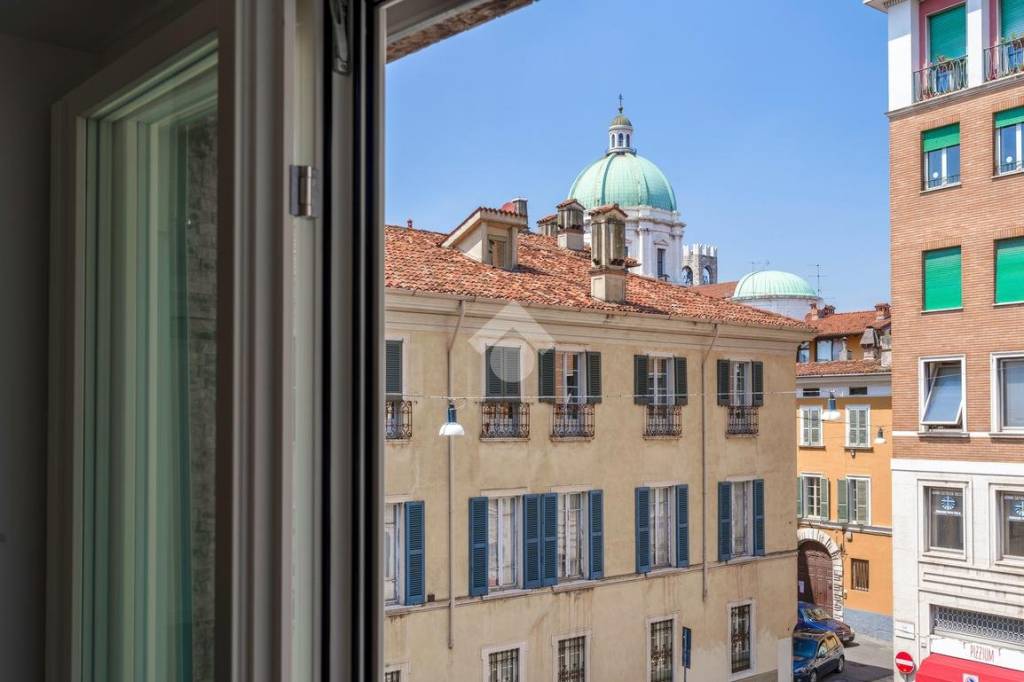 appartamento in vendita a Brescia in zona Centro Storico